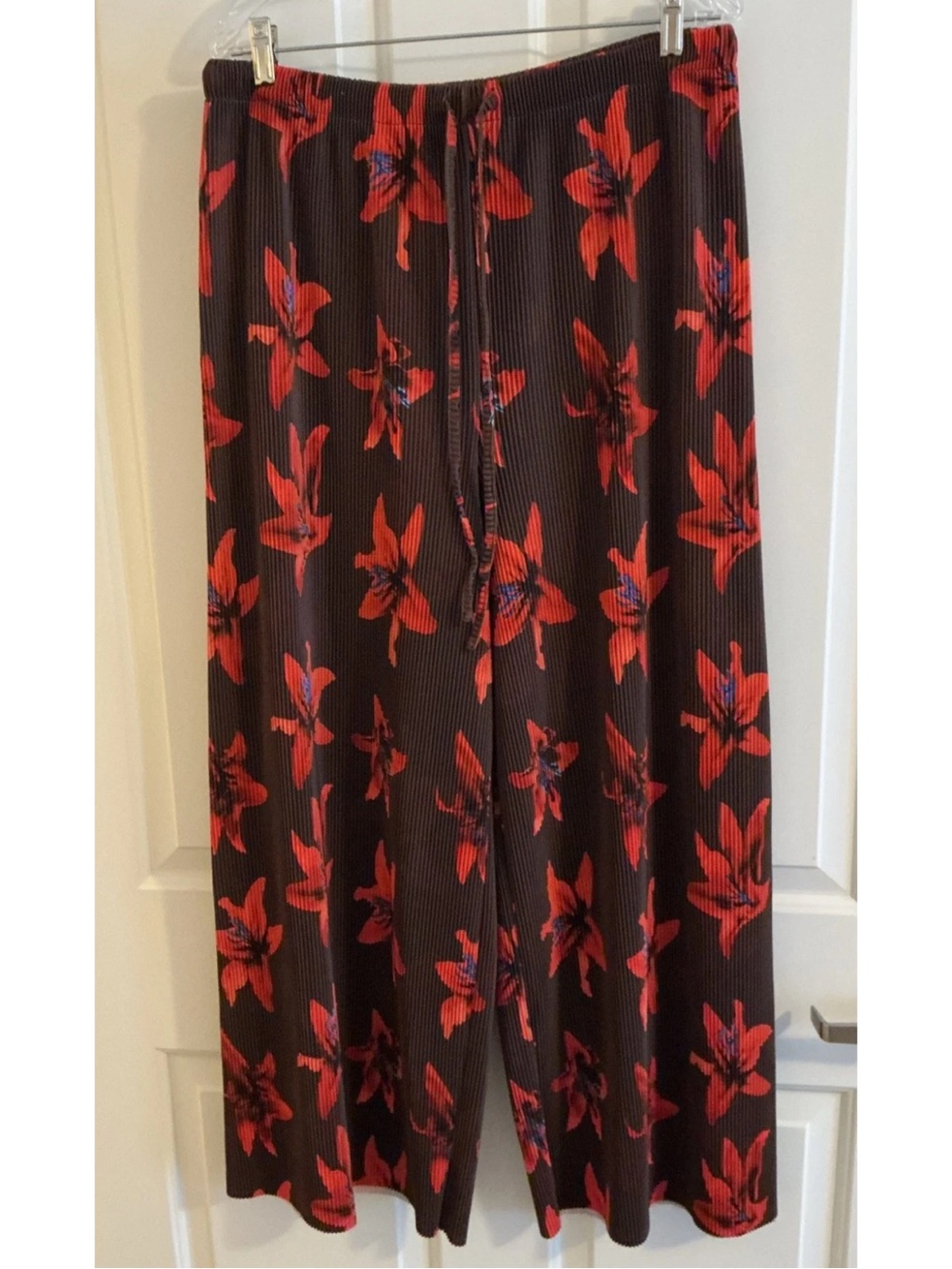 The CHIC Hero Baggy Drawstring Ribbed Wide Leg Pants Brown/Floral Plus One Size